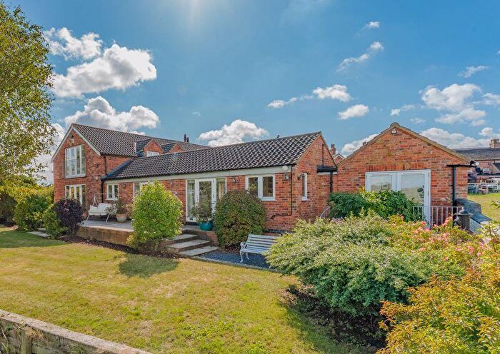 4 Bedroom Barn Conversion For Sale In The Leighs, Theddingworth, LE17