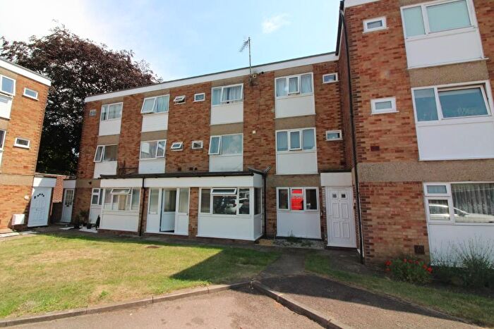 2 Bedroom Flat For Sale In St Margarets Court, Bletchley, Milton Keynes, Buckinghamshire, MK2