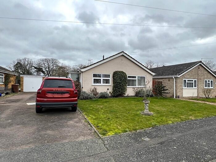 3 Bedroom Detached Bungalow For Sale In The Orchards, Chatteris, Cambs., PE16