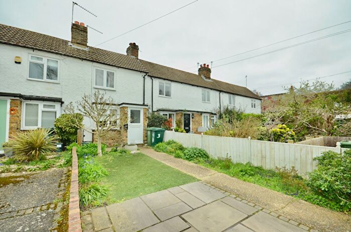 2 Bedroom Terraced House For Sale In School Lane, Shepperton, TW17