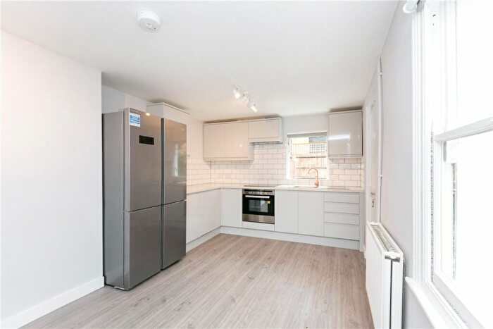 3 Bedroom House To Rent In Engleheart Road, London, SE6