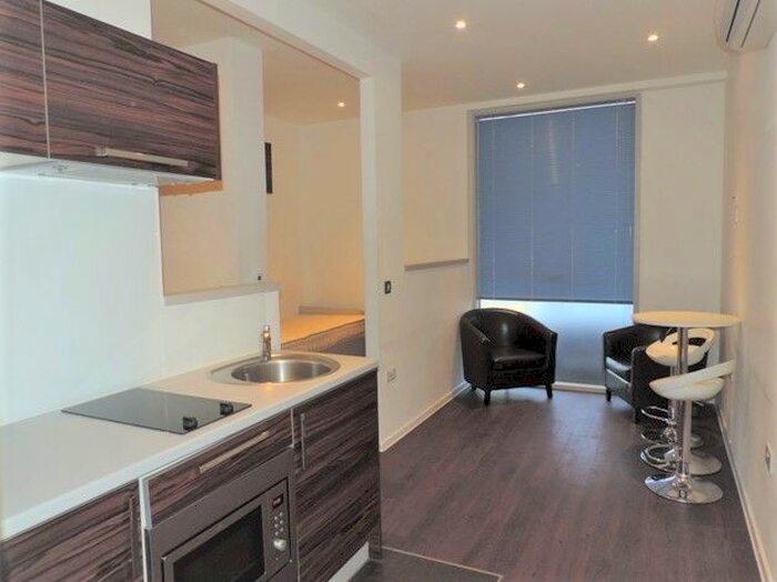 2 Bedroom Flat To Rent In Guildford Park Road, Guildford GU2