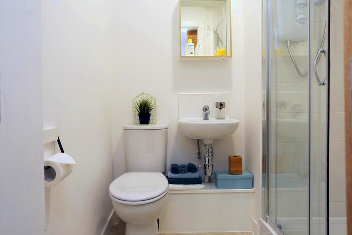 Studio To Rent In The Midway, Newcastle-Under-Lyme, ST5