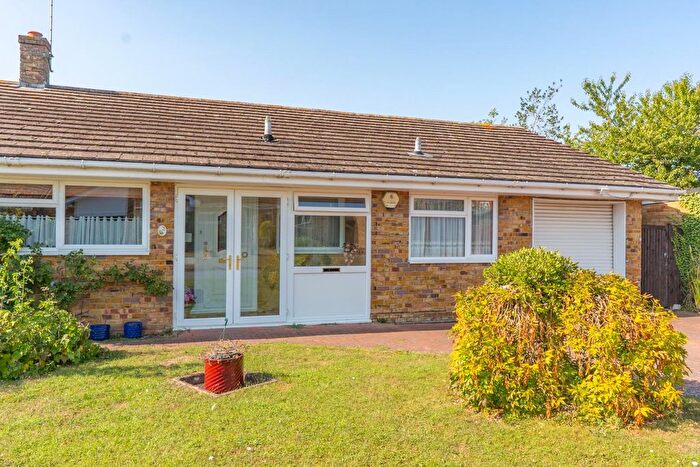 3 Bedroom Detached Bungalow For Sale In Grange Road, Pitstone, LU7