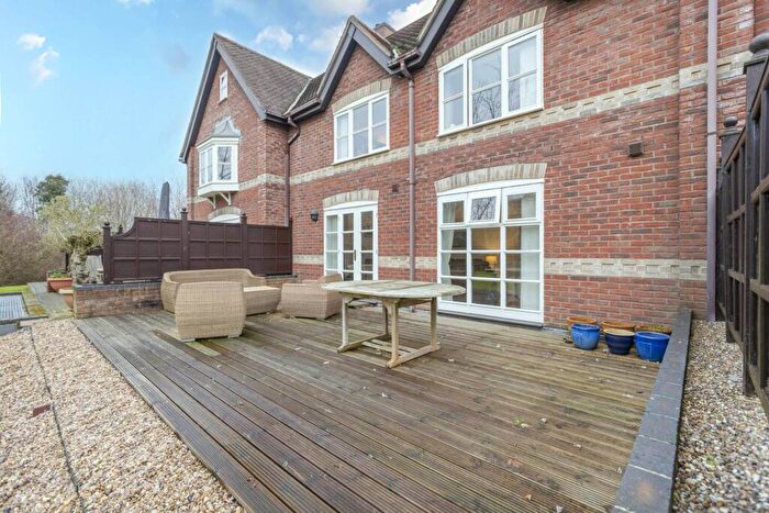 5 Bedroom Town House To Rent In Whitlingham Hall, Norwich, NR14