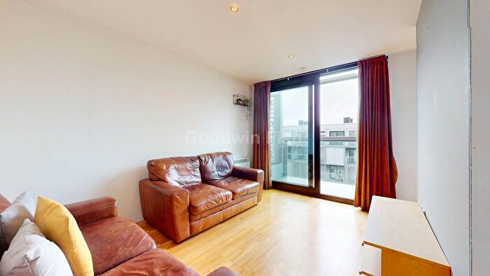 1 Bedroom Flat For Sale In Ellesmere Street, Castlefield, M15