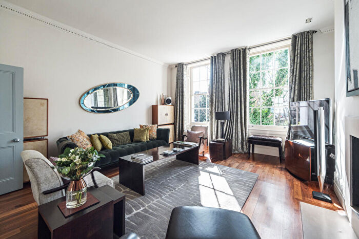 3 Bedroom House For Sale In Noel Road, London, N1