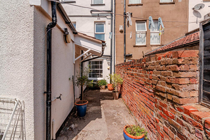 1 Bedroom Flat For Sale In Dean Lane, Southville, Bristol, BS3 - Photo 11