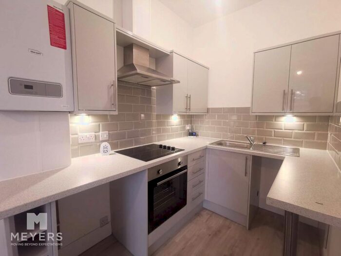 1 Bedroom Flat To Rent In Fernwood Court, - Christchurch Road, Bournemouth, BH1