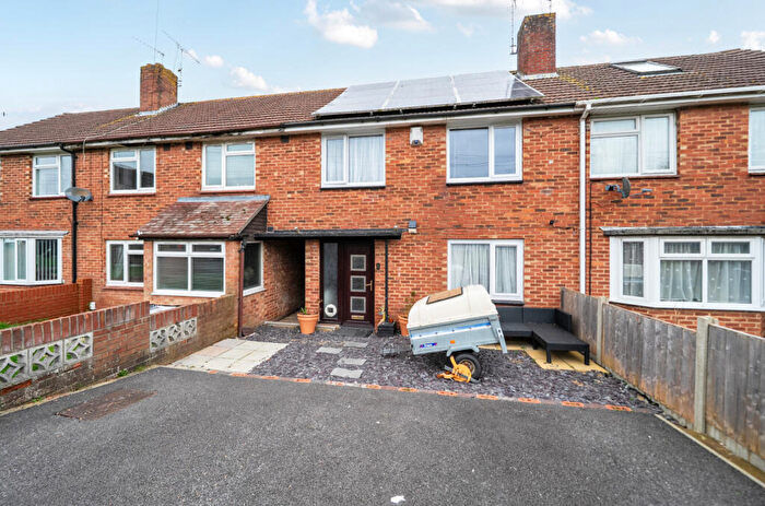 4 Bedroom Terraced House For Sale In Winterslow Drive, Havant, Hampshire, PO9