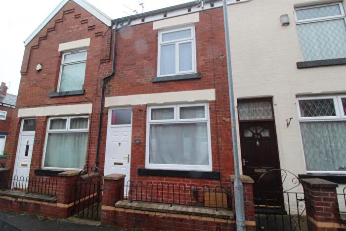 2 Bedroom Terraced House To Rent In Victoria Grove, Bolton, BL1