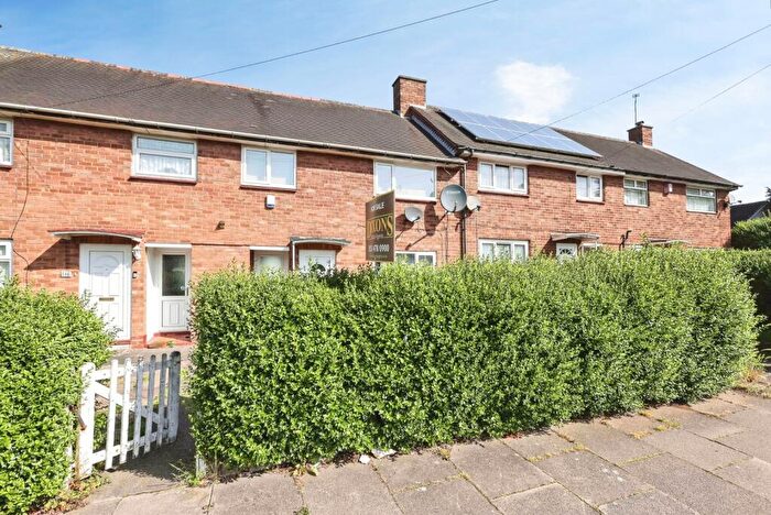 3 Bedroom Terraced House For Sale In The Fordrough, Northfield, Birmingham, West Midlands, B31