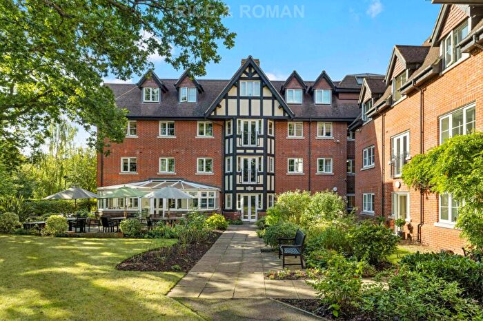2 Bedroom Retirement Property For Sale In Manor Road North, Esher, KT10