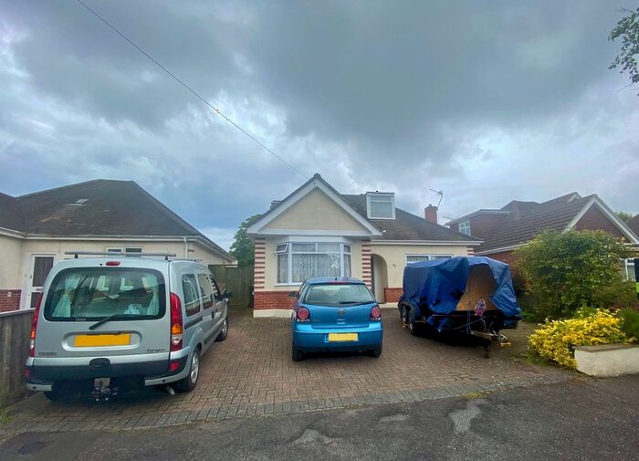 4 Bedroom Bungalow To Rent In Craigmoor Avenue, Bournemouth, BH8