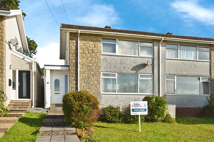 3 Bedroom Semi-detached House For Sale In Blaen Nant, Llanelli, Carmarthenshire, SA14