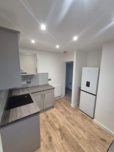 2 Bedroom Bungalow To Rent In Kealdale Road, Northampton, NN3