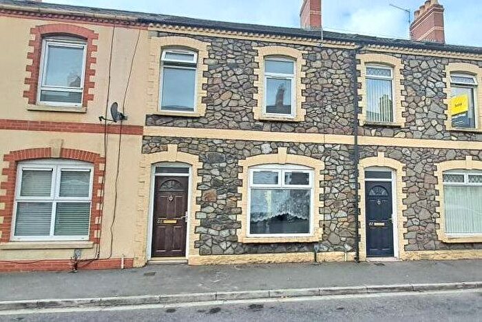 3 Bedroom Property To Rent In Metal Street, Cardiff, CF24