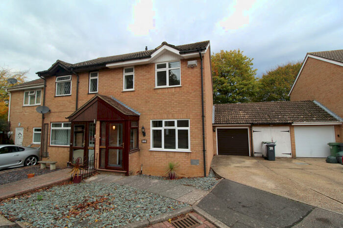 3 Bedroom Terraced House To Rent In Spenlow Drive, Chatham, ME5