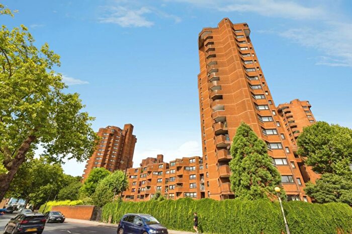 Studio For Sale In World's End Estate, London, SW10