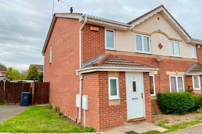 3 Bedroom Semi-Detached House To Rent In Goldsmith Road, Leicester, LE3