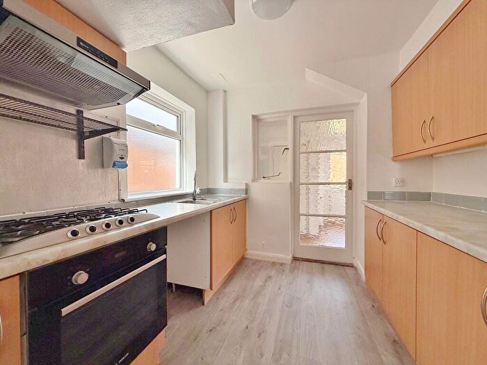 3 Bedroom Semi-Detached House For Sale In Southbourne Avenue, Drayton, PO6