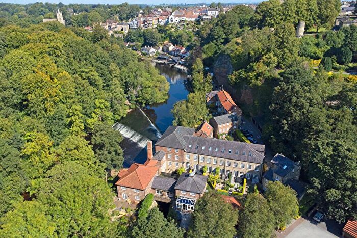 4 Bedroom Terraced House For Sale In Waterside, Knaresborough, HG5