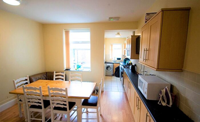 5 Bedroom Terraced House To Rent In School Road, Sheffield, S10