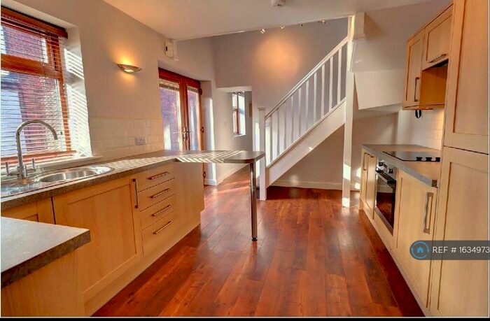 1 Bedroom Flat To Rent In Old Hinckley Road, Nuneaton, CV10