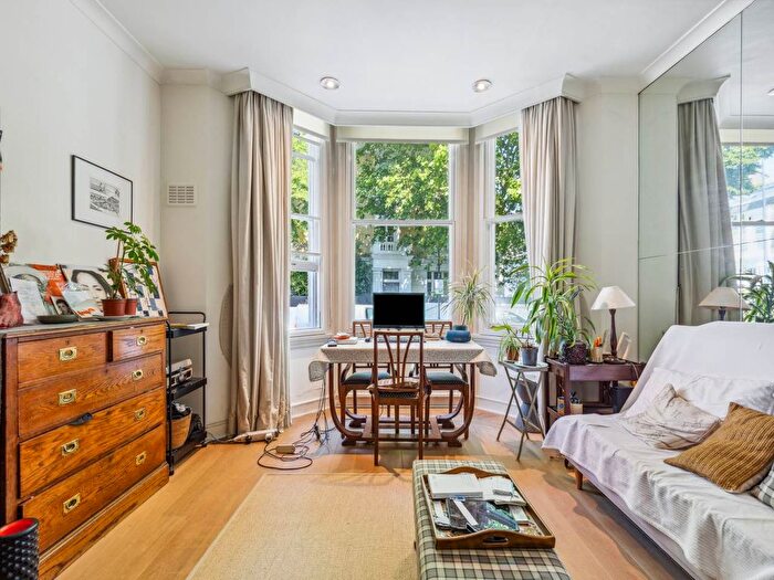 1 Bedroom Detached House To Rent In Elm Park Road, London, SW3