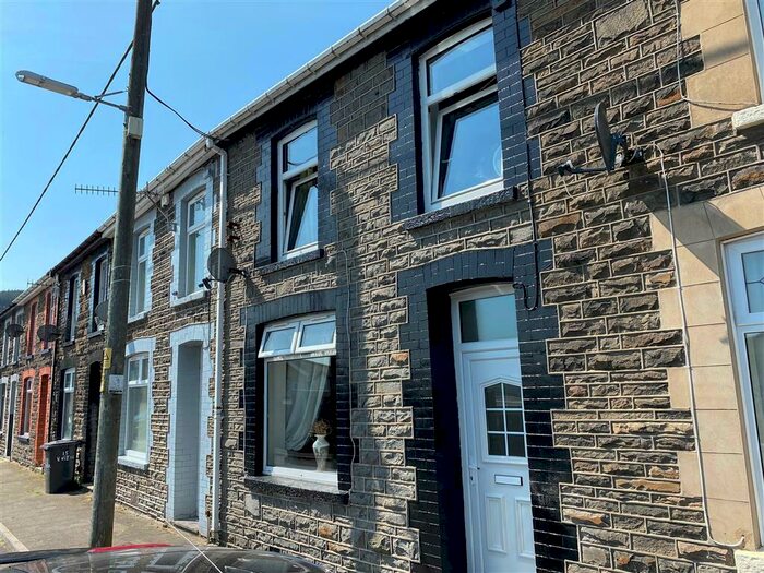 2 Bedroom House To Rent In Valley View Street, Aberdare, CF44