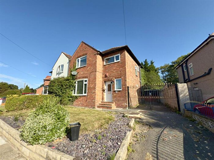 3 Bedroom Semi-Detached House For Sale In Lakeside, Darlington, DL1