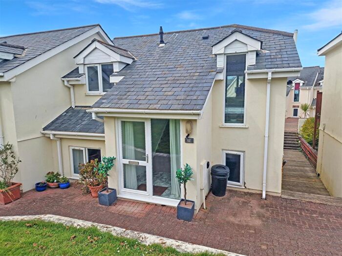 2 Bedroom Semi-Detached House For Sale In Lusty Glaze Road, Newquay, TR7