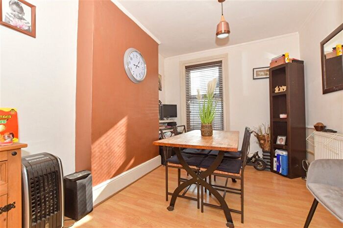 3 Bedroom End Terrace House For Sale In Danesmead Terrace, Margate, Kent, CT9