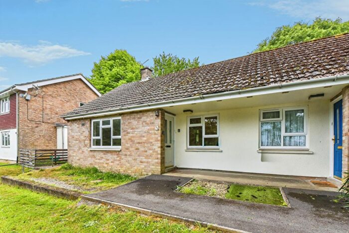 1 Bedroom Semi-Detached Bungalow For Sale In Austin Close, Frome, BA11