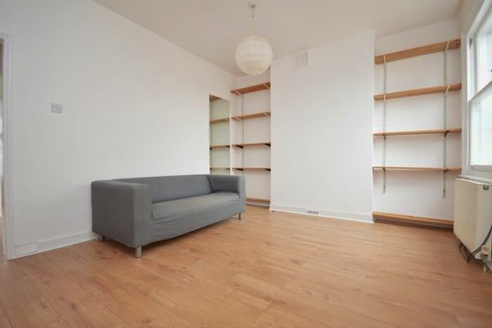 2 Bedroom Flat To Rent In Pendrell Road, London, SE4