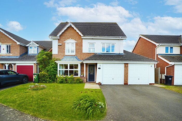 6 Bedroom Detached House For Sale In Alicia Close, Rugby, CV22