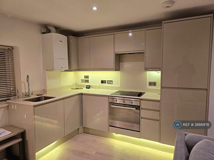 1 Bedroom Flat To Rent In London Court, Reading, RG1