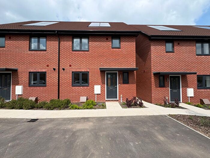 3 Bedroom Semi-Detached House To Rent In Heaviside Road, Whiteley, Fareham, Hampshire, PO15