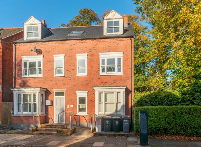 Houses for sale & to rent in LE3 1AF, Imperial Avenue, Braunstone Park