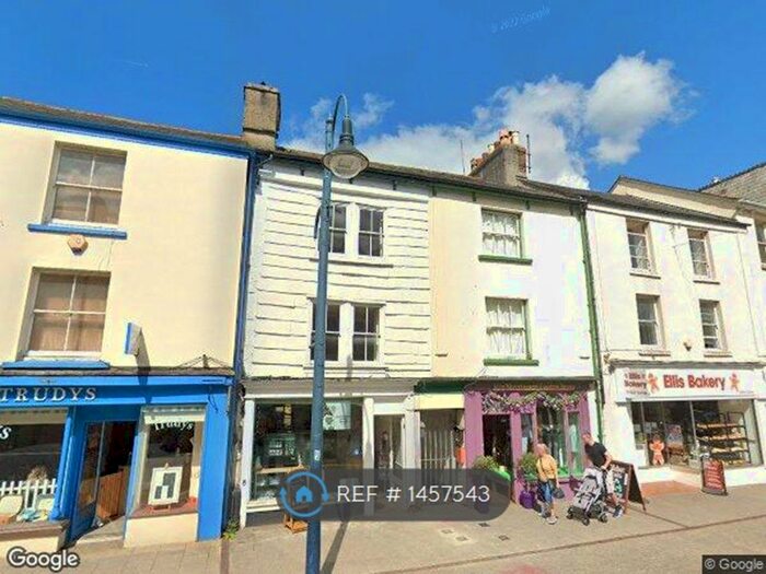 1 Bedroom Flat To Rent In Fore Street, Okehampton, EX20