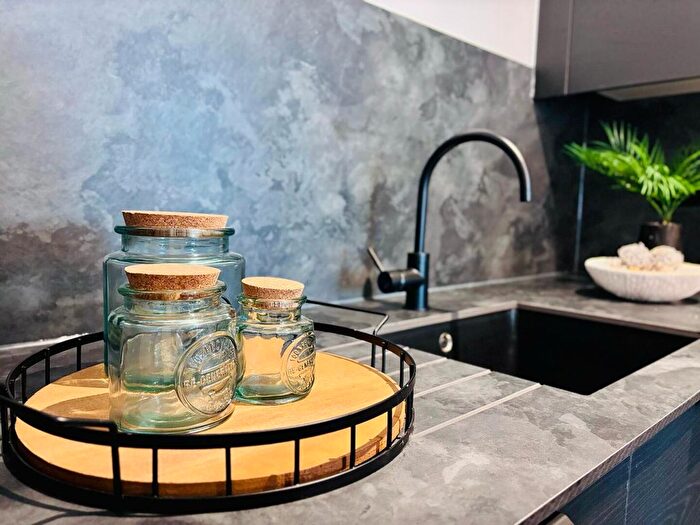 1 Bedroom Flat To Rent In Ordsall Lane, Salford, M5