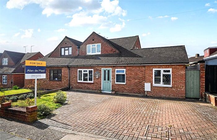 4 Bedroom Semi Detached House For Sale In St. Leonards Rise, Orpington, BR6