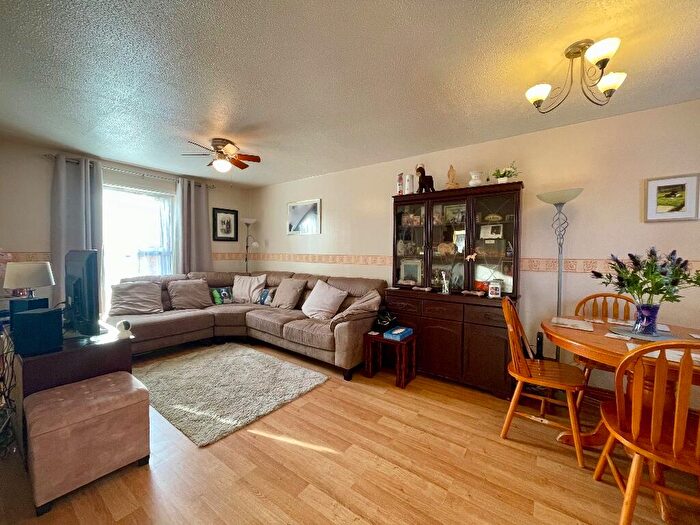 3 Bedroom Terraced House For Sale In Thurspit Place, Ecton Brook, NN3