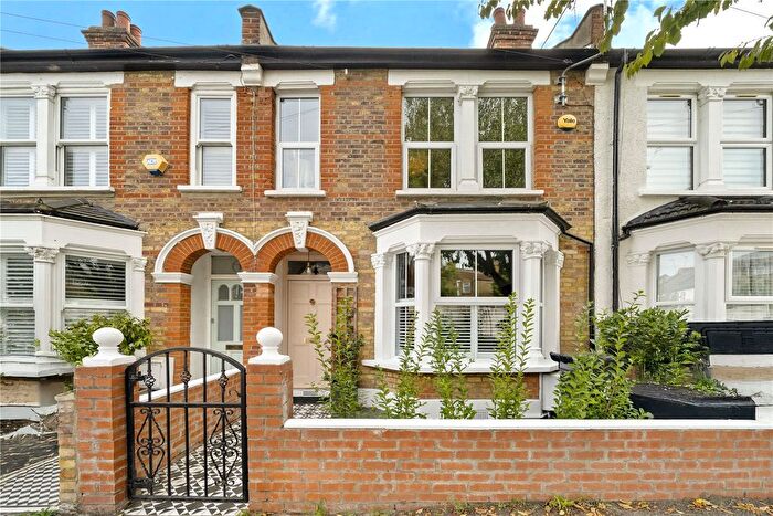 4 Bedroom Terraced House For Sale In Turner Road, Walthamstow, London, E17