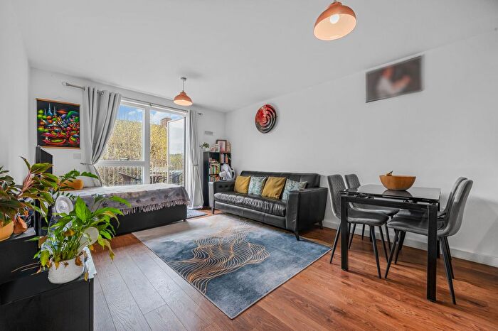 2 Bedroom Flat To Rent In Bevenden Street, Hoxton, N1