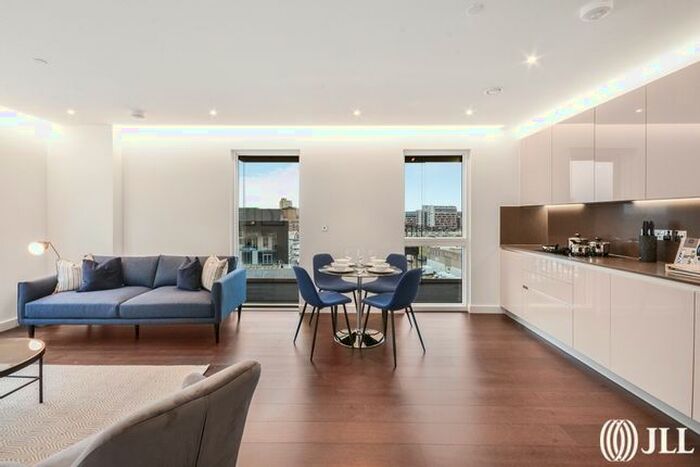 2 Bedroom Flat To Rent In Malthouse Road, London, SW11