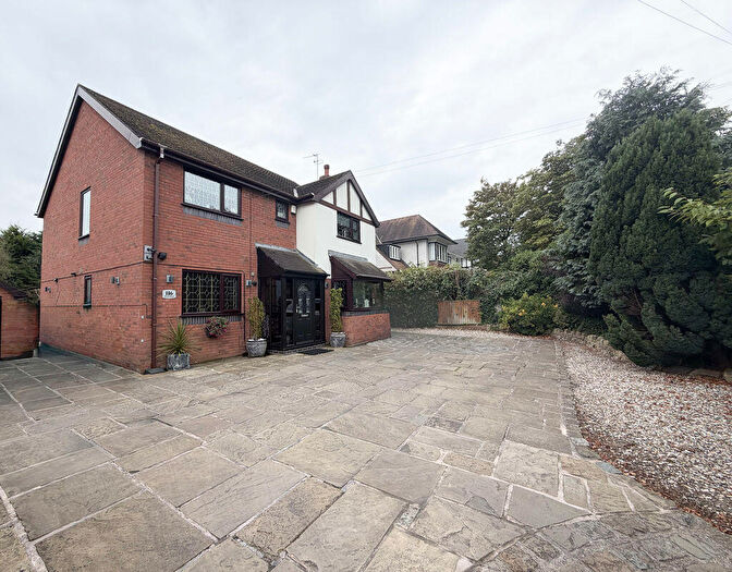 4 Bedroom Detached House For Sale In Breck Road, Poulton-Le-Fylde, FY6