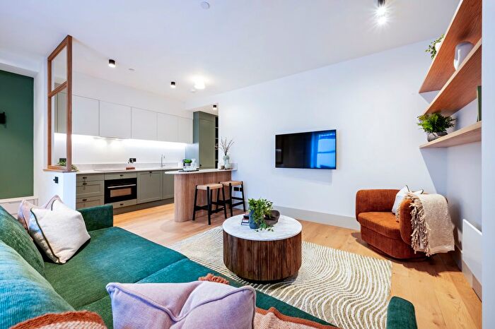 2 Bedroom Flat To Rent In Nevern Square, London, SW5