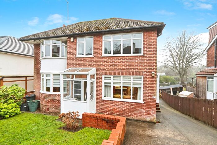 3 Bedroom Detached House For Sale In Allerton Grange Vale, Leeds, LS17