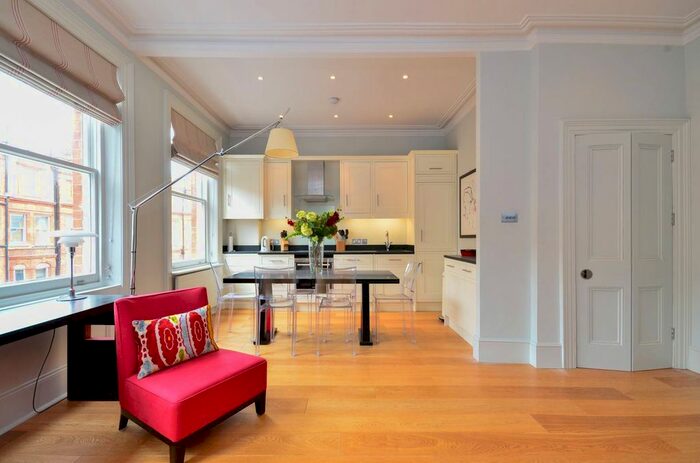 1 Bedroom Flat To Rent In Cresswell Gardens, South Kensington, London, SW5